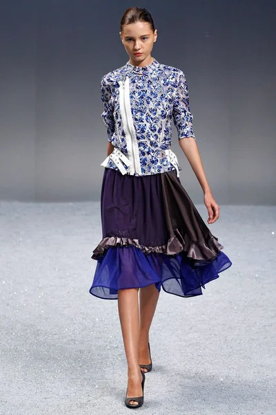 Look 19